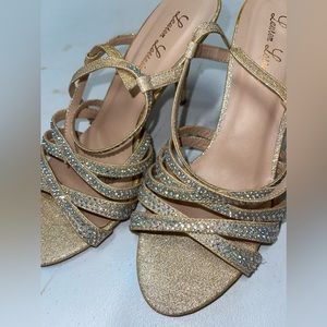Shimmery gold heels